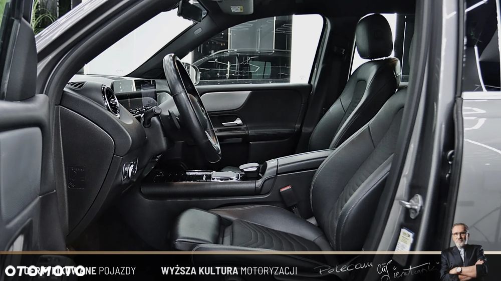 Mercedes-Benz GLB - 15