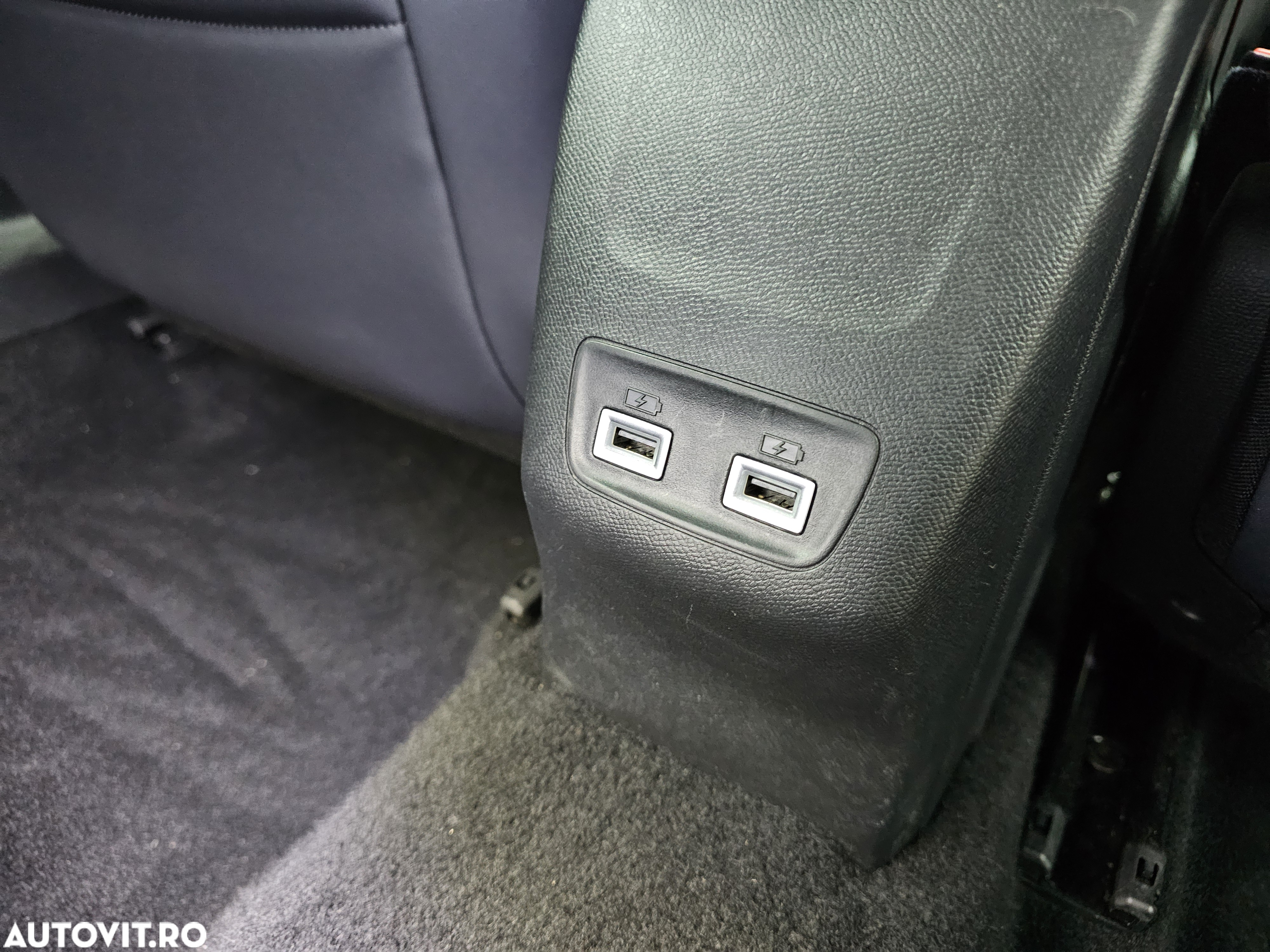 Peugeot 2008 PureTech 130 EAT8 Allure - 26