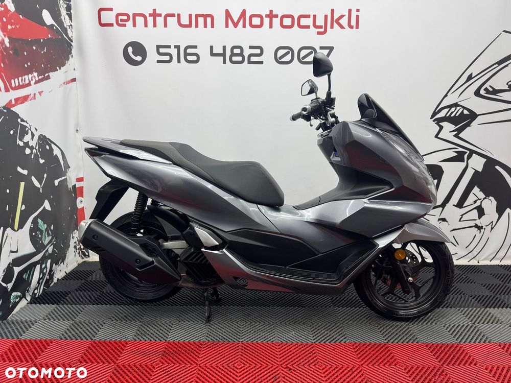 Honda PCX - 1