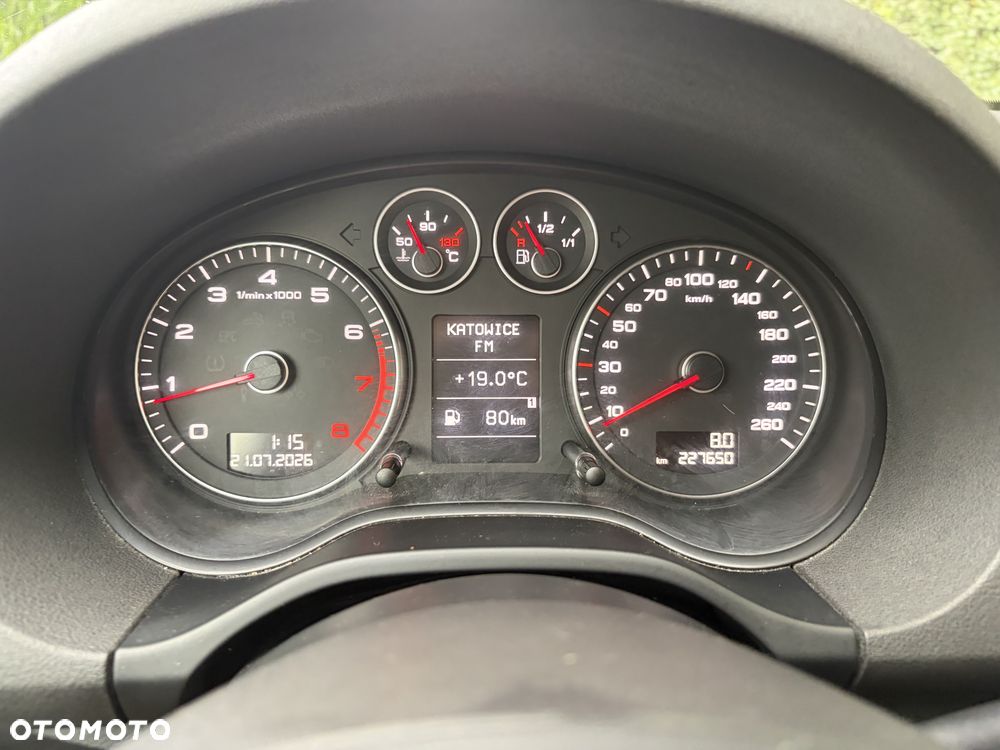 Audi A3 Sportback 1.8 TFSI Ambiente - 9