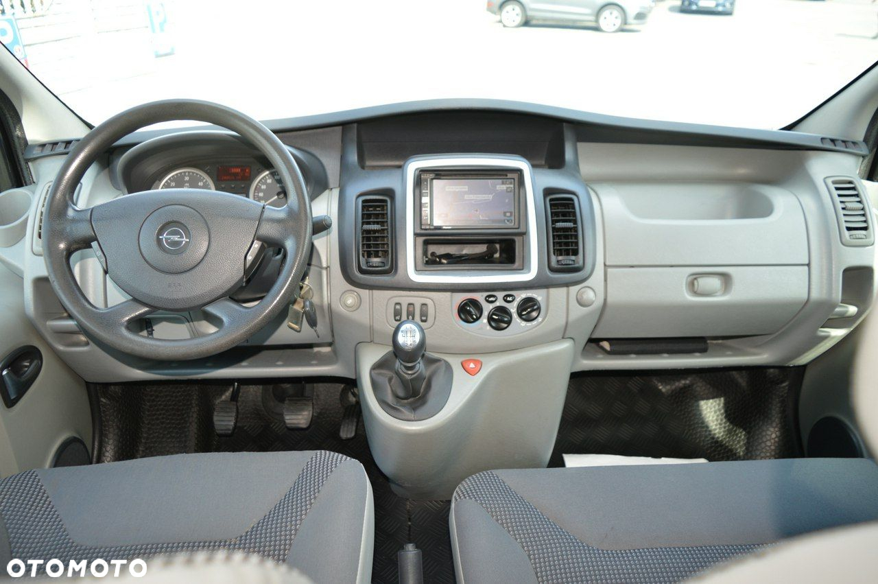 Opel Vivaro - 2