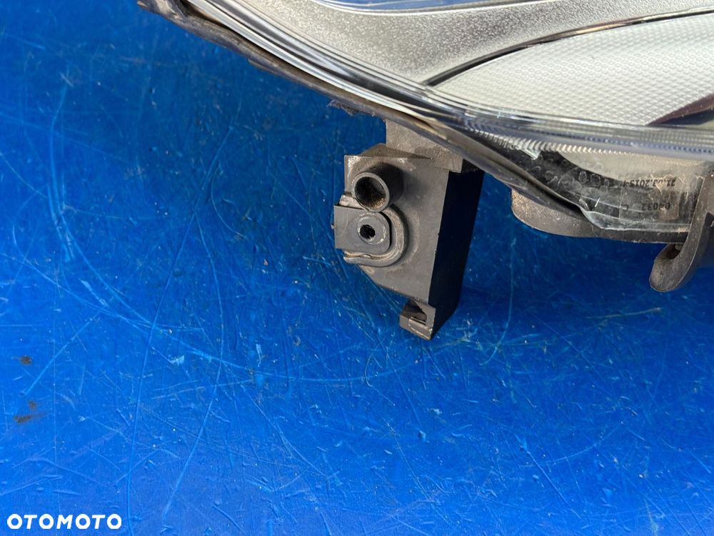 PRAWY BI XENON LED FORD KUGA MK2 EUROPA BDB VALEO - 3