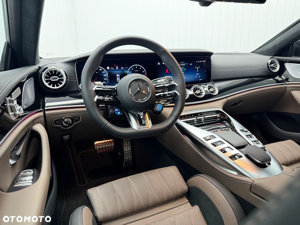 Mercedes-Benz AMG GT 43 4-Matic+ - 28