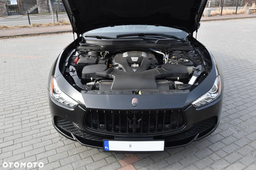 Maserati Ghibli GranSport - 22