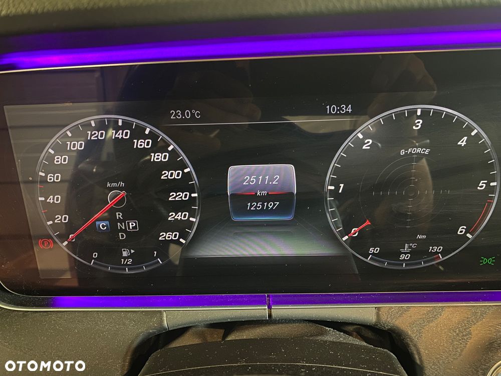Mercedes-Benz Klasa E 220 d 4-Matic 9G-TRONIC - 12