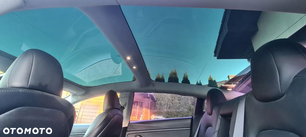 Tesla Model 3 - 19