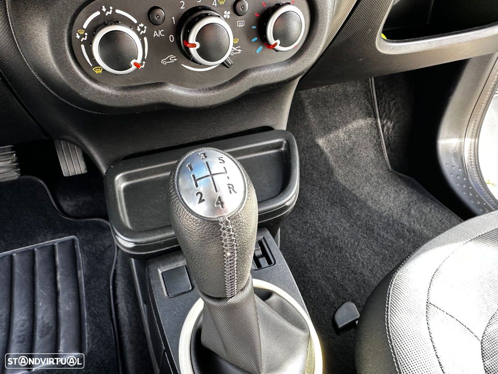 Renault Twingo SCe 70 S&S LIMITED - 18