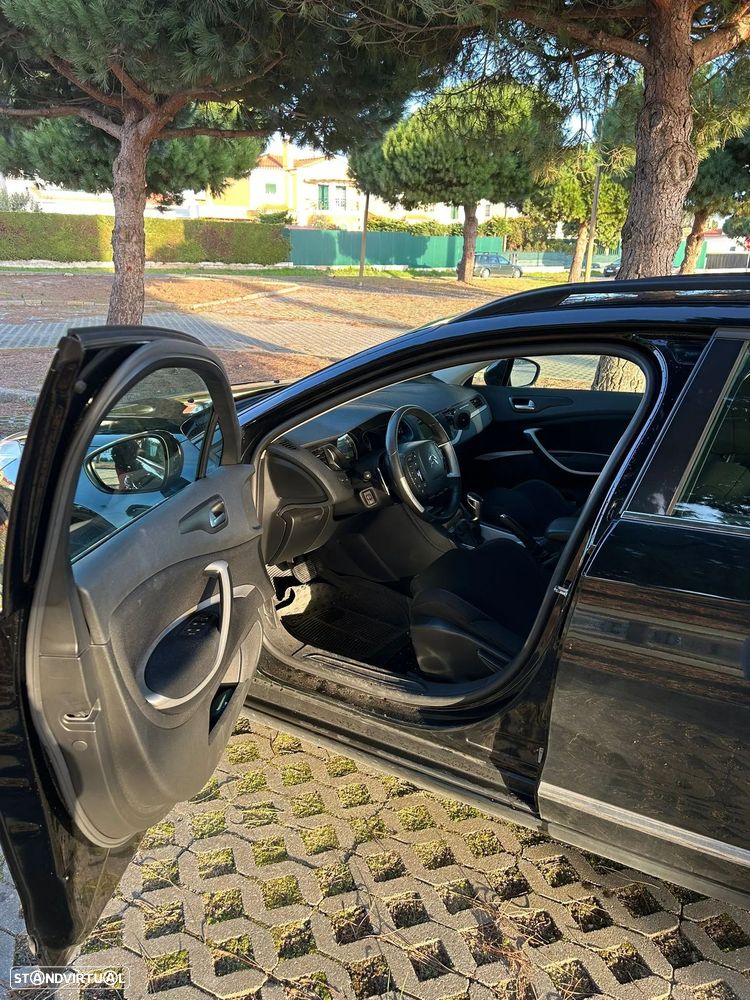 Citroën C5 Tourer e-HDi 115 EGS6 FAP Business Class - 8