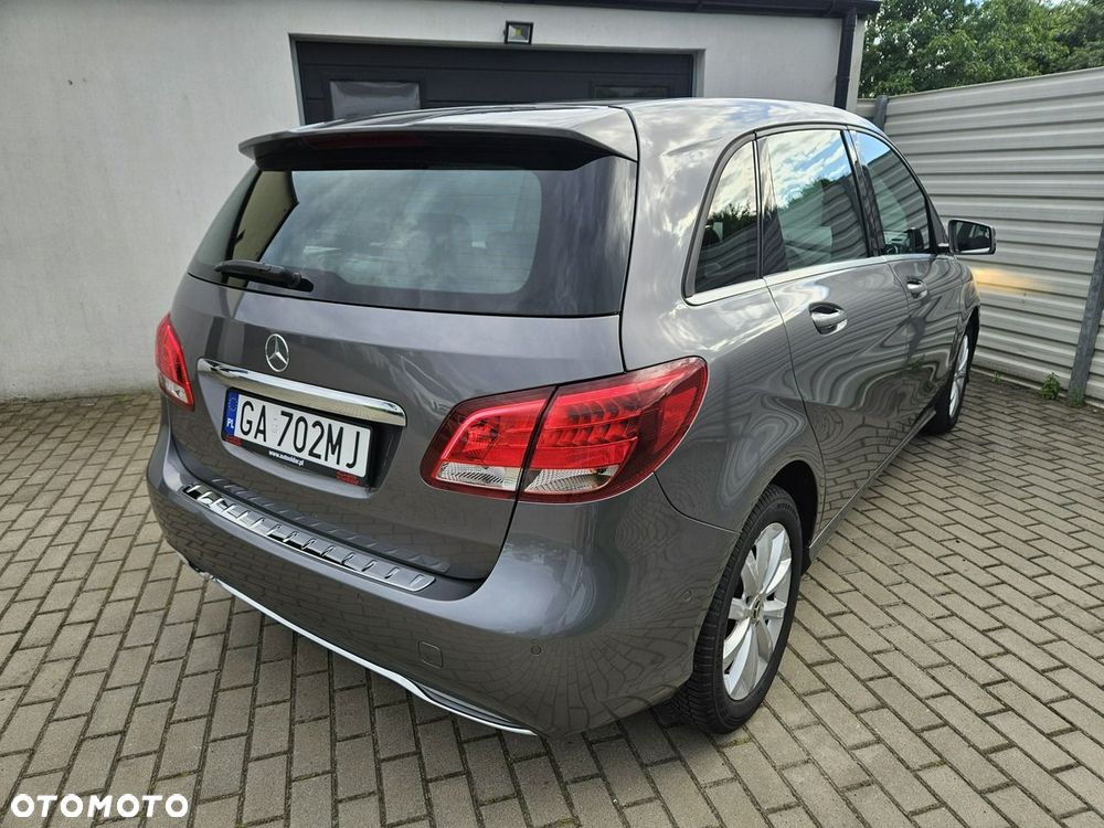 Mercedes-Benz Klasa B 180 7G-DCT Style - 16