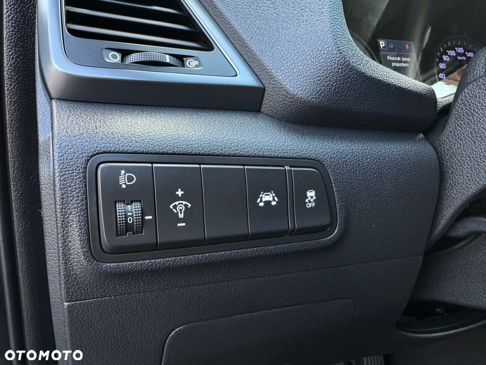 Hyundai Tucson blue 1.7 CRDi 2WD DCT Passion - 17