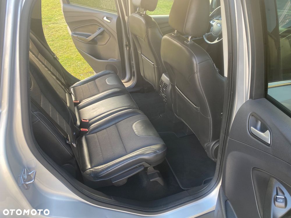 Ford Kuga 2.0 TDCi 2x4 Titanium - 20