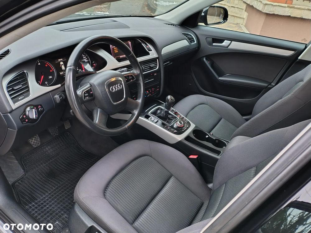 Audi A4 Avant 2.0 TDI DPF Attraction - 8