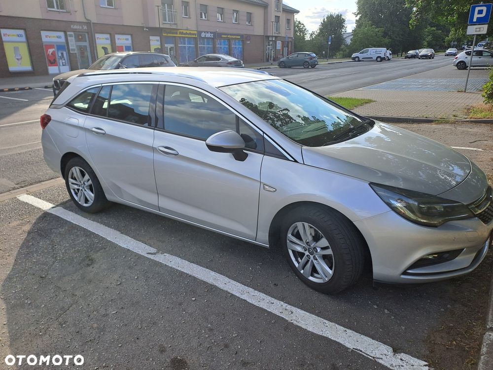 Opel Astra 1.6 D Automatik Start/Stop Dynamic - 3