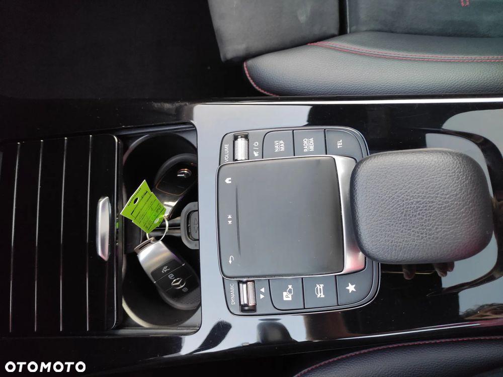 Mercedes-Benz CLA 200 d 8G-DCT AMG Line - 32