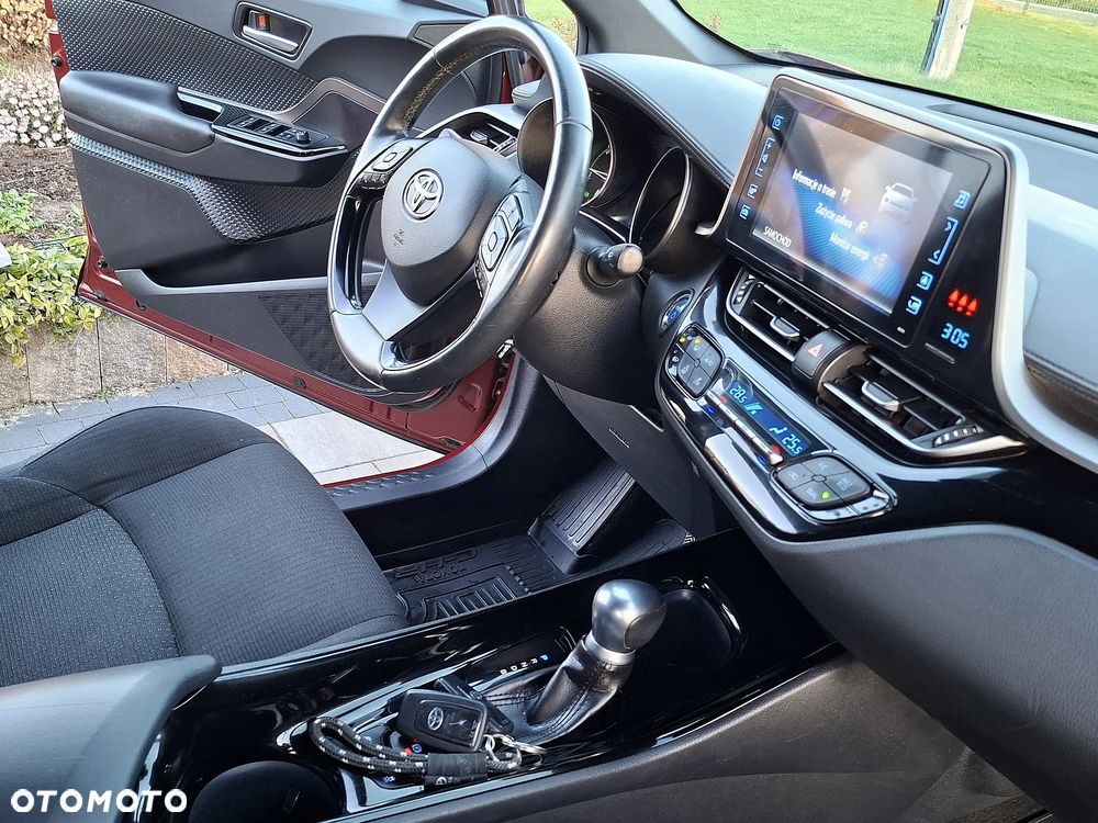 Toyota C-HR - 13