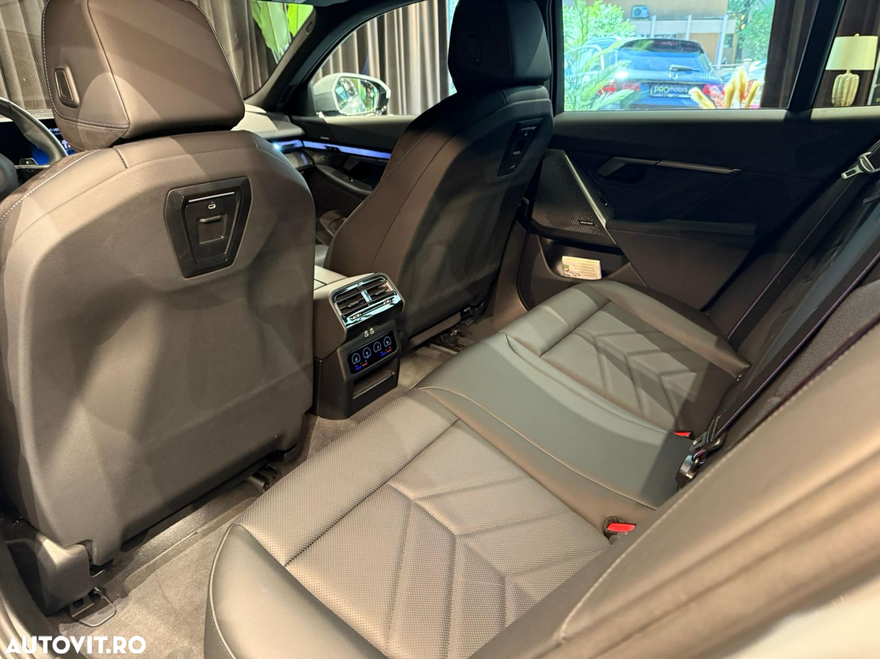 BMW Seria 5 550e xDrive Aut. - 14