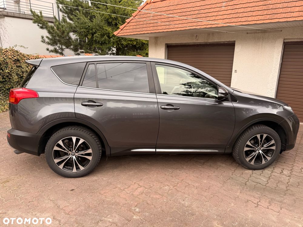 Toyota RAV4 2.0 D-4D Premium - 14