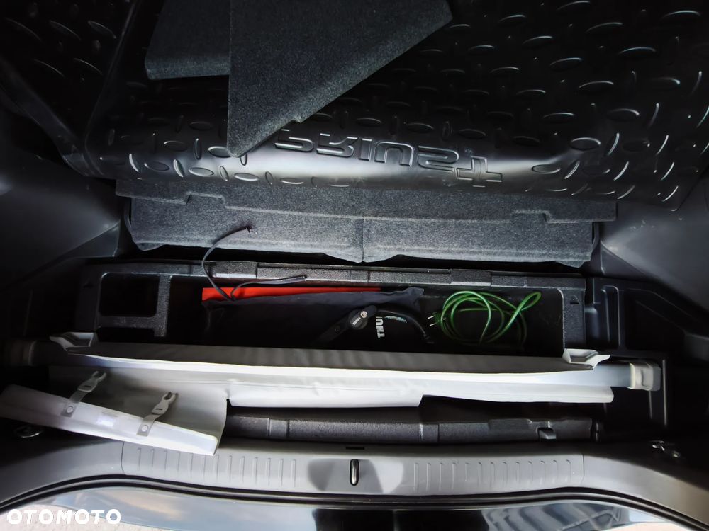 Toyota Prius+ 1.8 HSD Prestige - 21