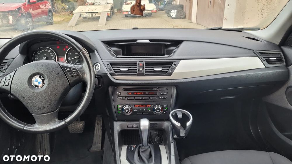 BMW X1 xDrive28i - 9