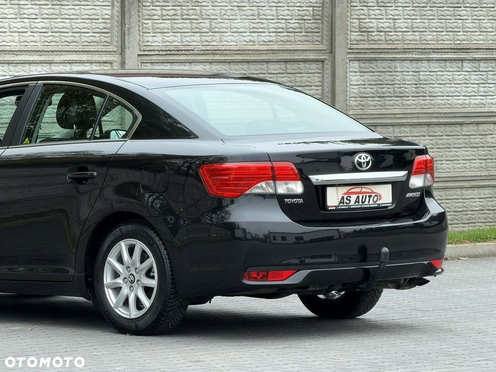 Toyota Avensis 1.8 Premium MS - 41