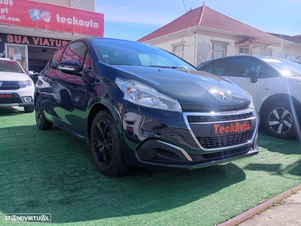 Peugeot 208 PureTech 82 Winter Edition - 1