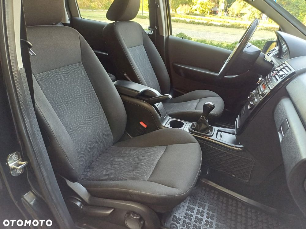 Mercedes-Benz Klasa A 150 Elegance Polar Star - 19