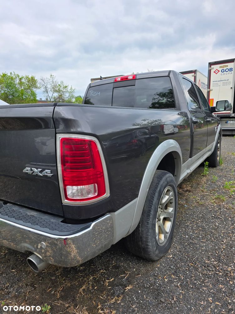 Dodge RAM - 8