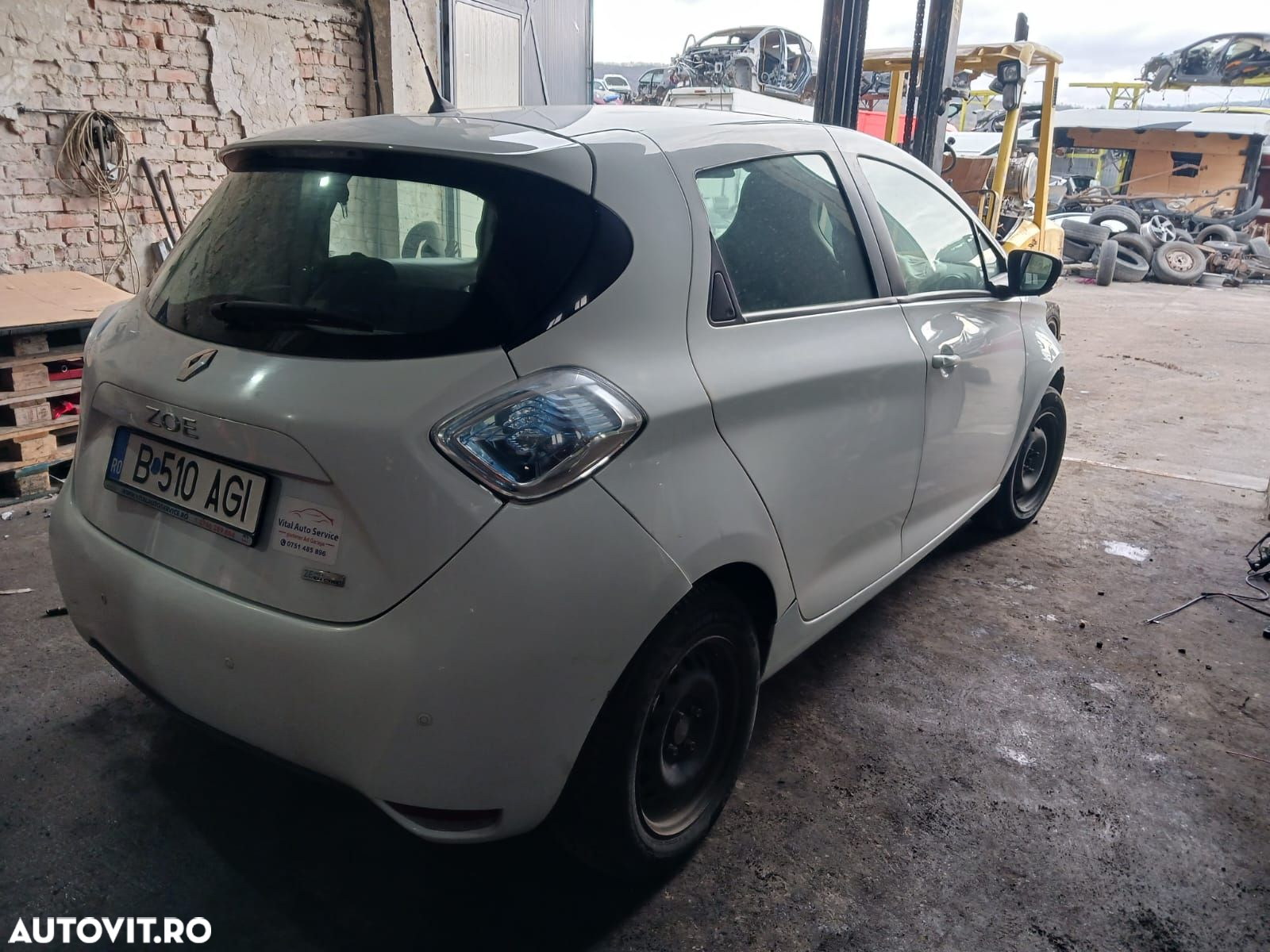 Macara geam dreapta spate 827213777R Renault Zoe 1 [2012 - 2020] 5AQ6 - 5