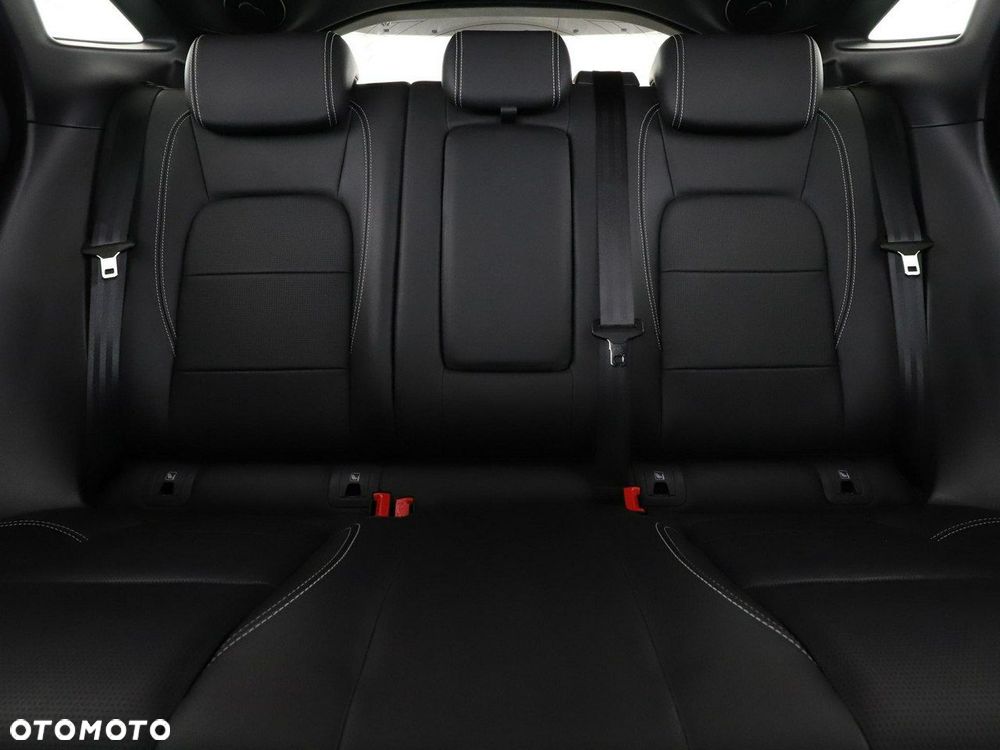 Jaguar E-Pace P200 AWD R-Dynamic S - 19