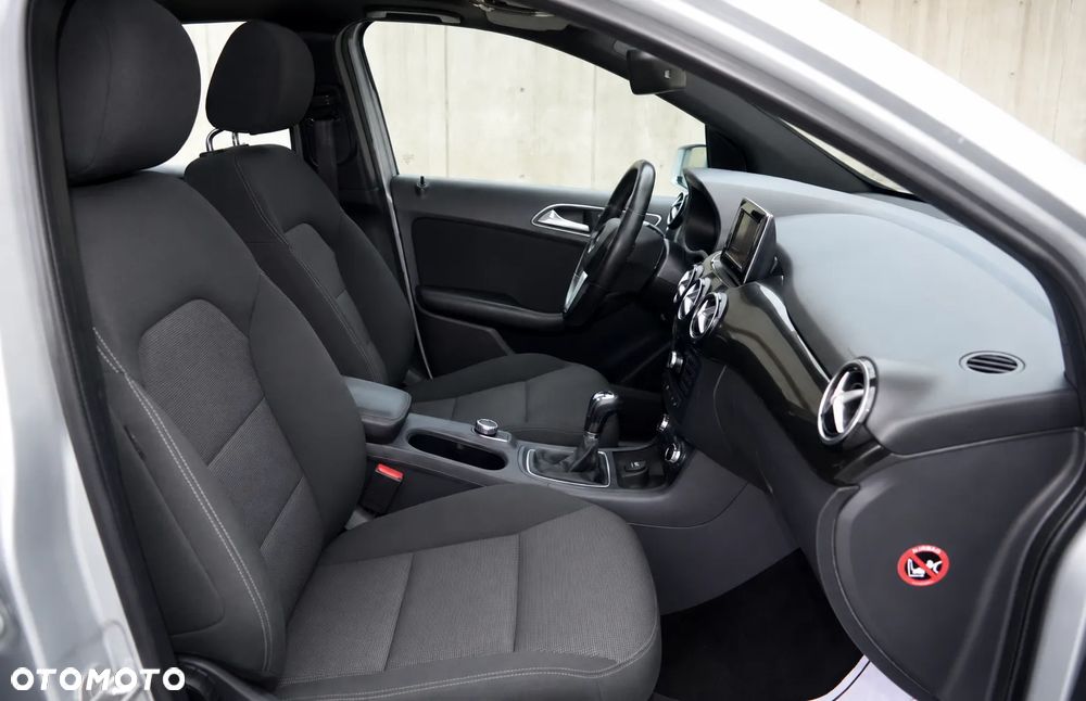 Mercedes-Benz Klasa B 180 CDI (BlueEFFICIENCY) - 10