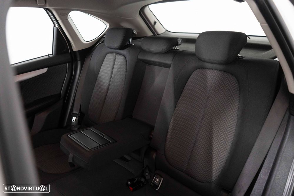 BMW 225xe Active Tourer Advantage - 11