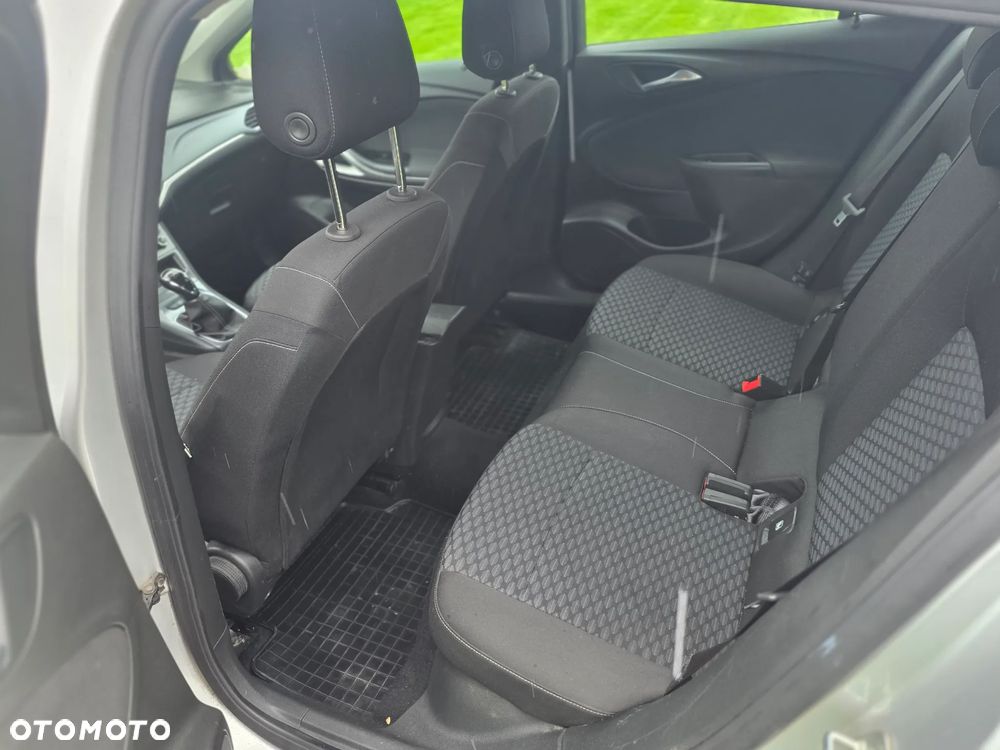 Opel Astra 1.2 T Elegance S&S - 11