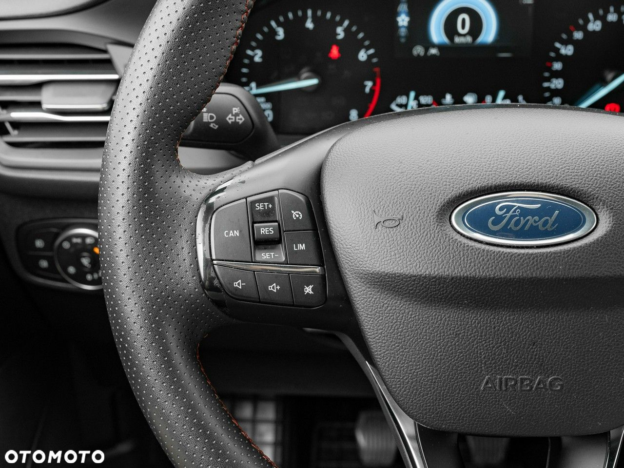 Ford Focus 1.0 EcoBoost ST-Line - 17