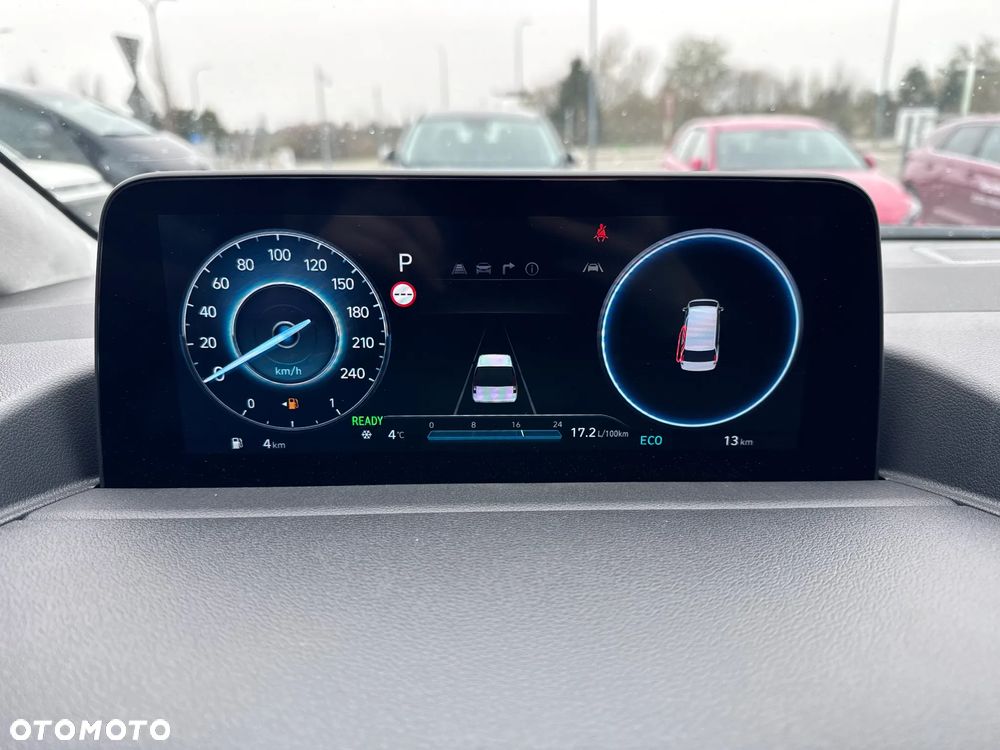 Hyundai Staria 1.6 T-GDI HEV Luxury - 31