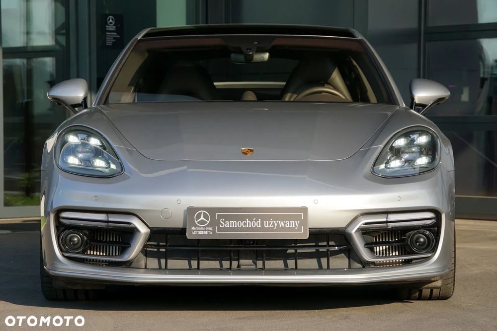 Porsche Panamera 4 E-Hybrid - 10