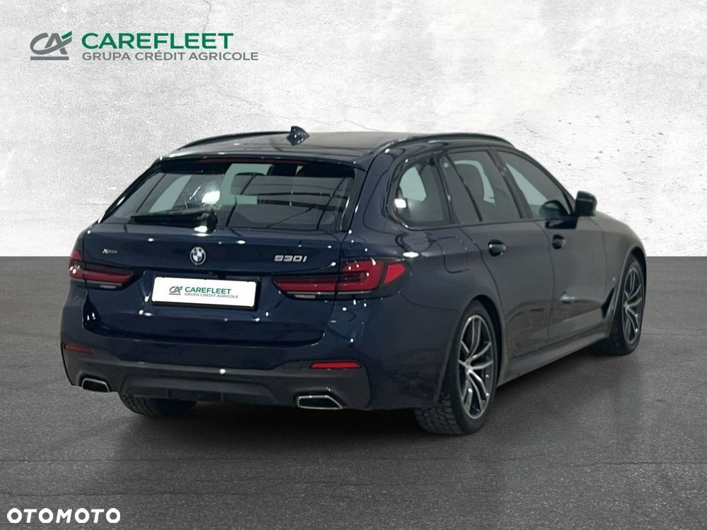 BMW Seria 5 530i mHEV - 5