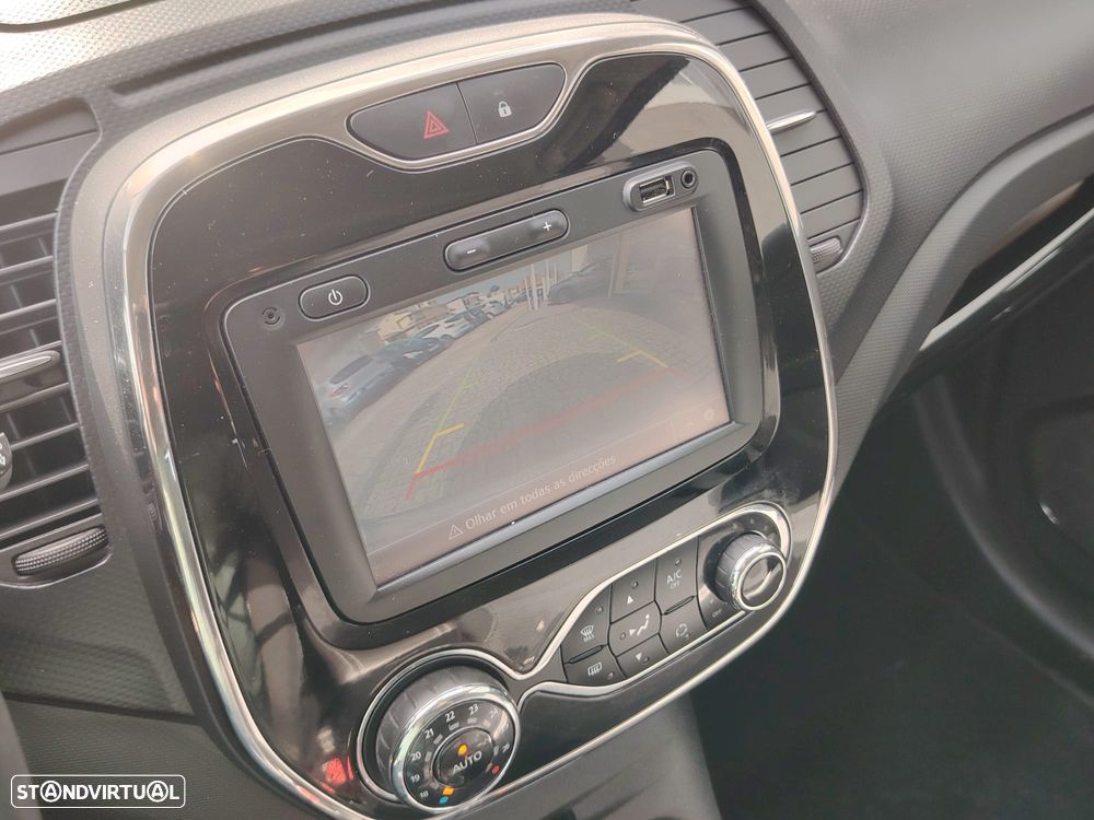 Renault Captur 1.5 dCi Exclusive - 11