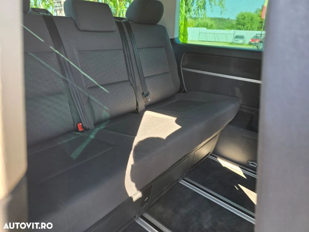 Volkswagen Multivan - 9