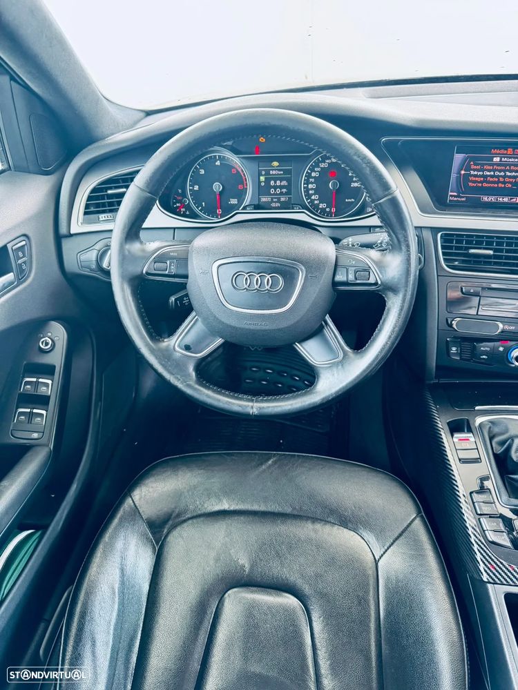 Audi A4 Avant 2.0 TDI S-line - 12