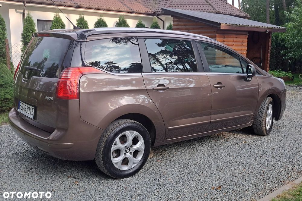 Peugeot 5008 2.0 BlueHDi Active - 5