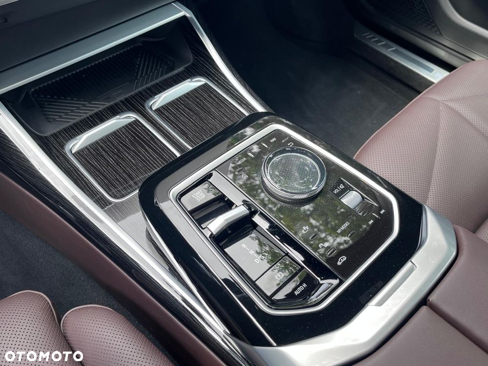 BMW Seria 7 740d xDrive mHEV sport - 14