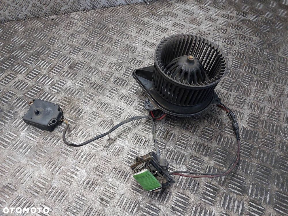 DMUCHAWA WENTYLATOR NAWIEWU + REZYSTOR TRAFIC II 1.9 DCI 16107220006 - 4
