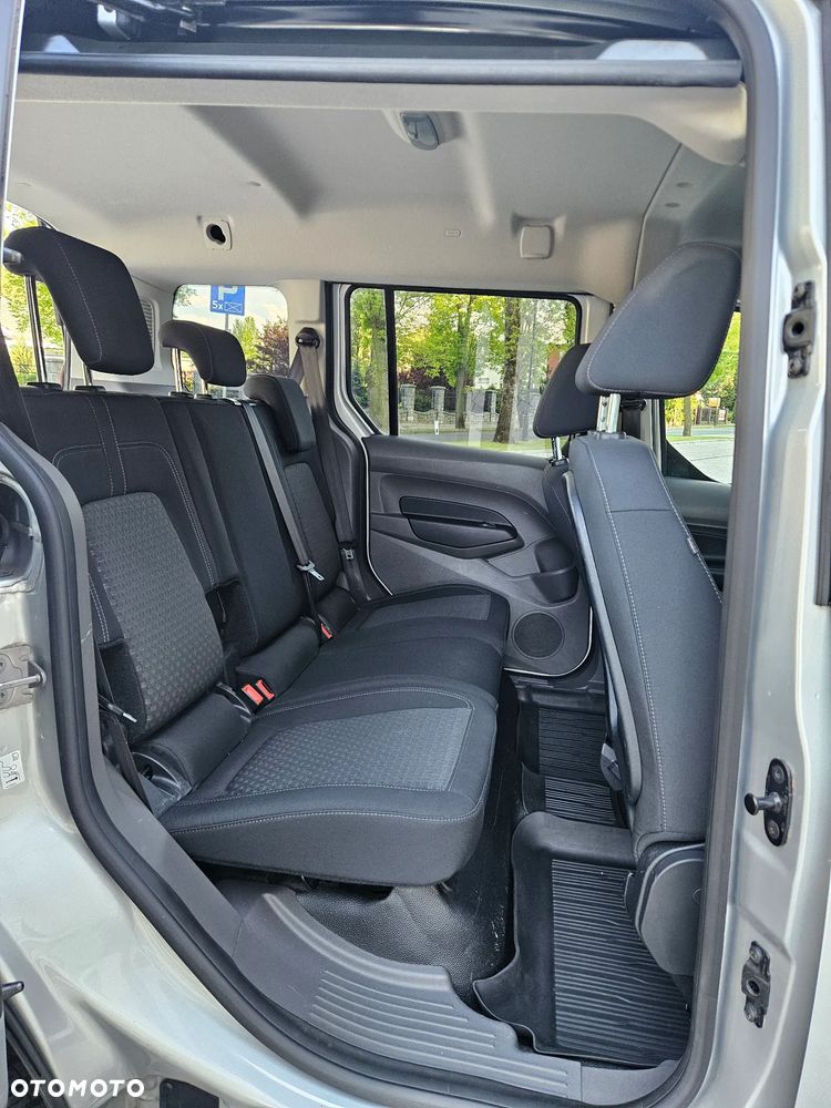 Ford Tourneo Connect - 19