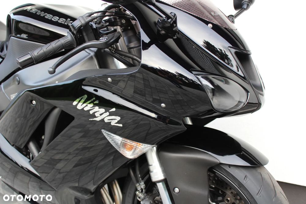 Kawasaki ZXR - 12