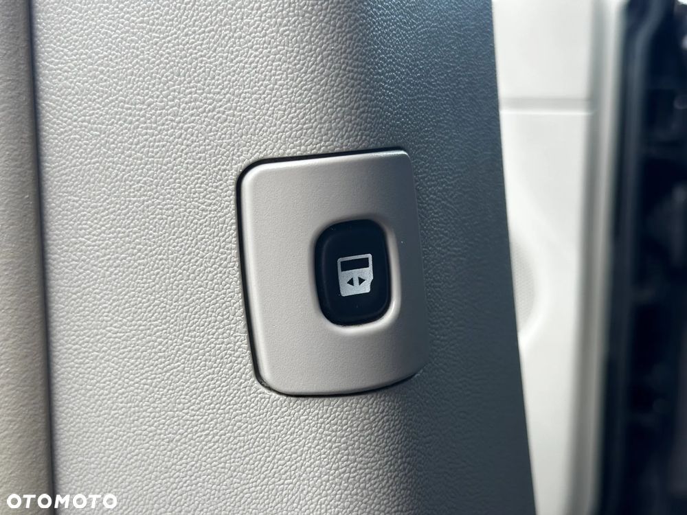 Lancia Voyager 2.8 Multijet 16v Platinum - 28