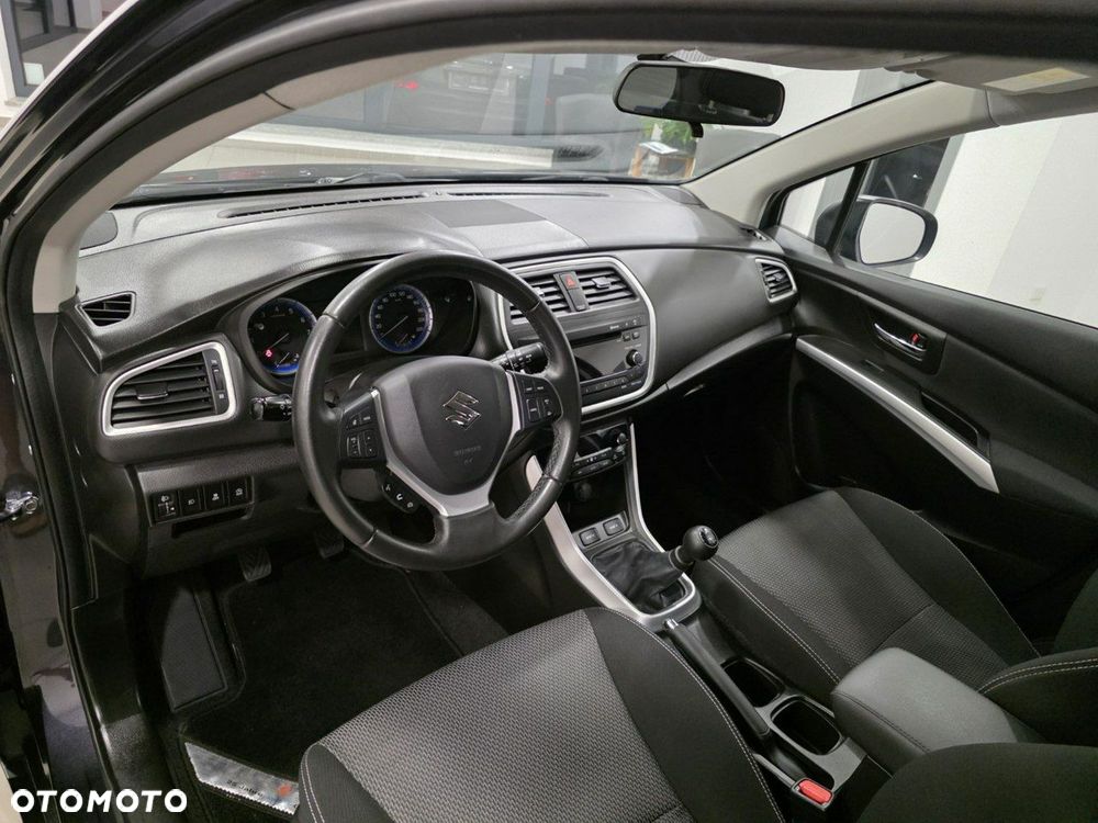 Suzuki SX4 S-Cross - 13