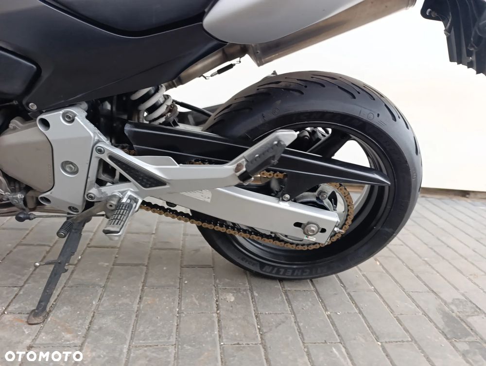 Honda Hornet - 16