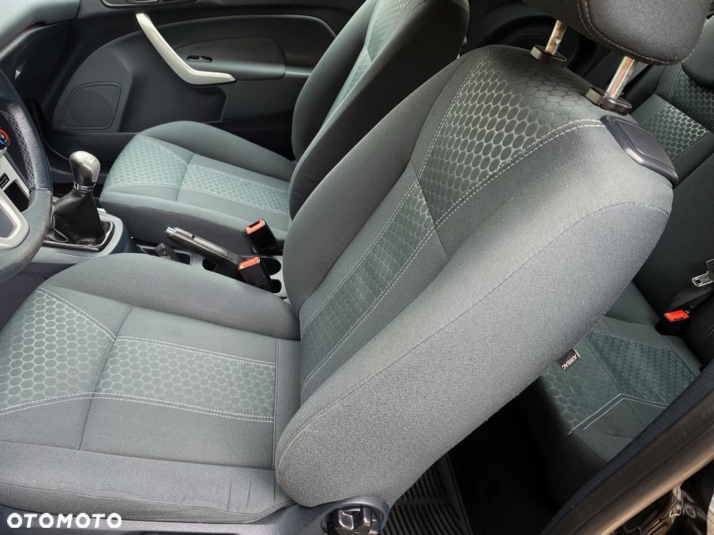 Ford Fiesta 1.4 Champions Edition - 22