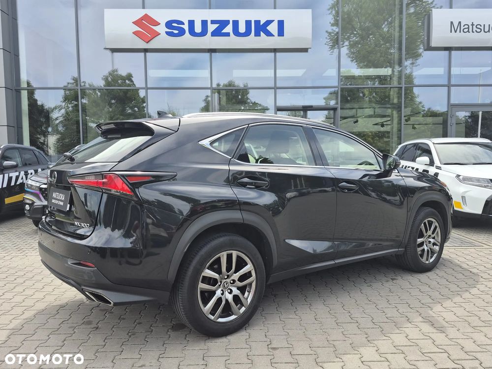 Lexus NX 300 Comfort AWD - 4