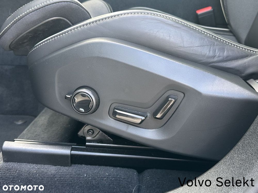 Volvo XC 60 - 36